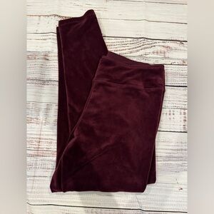 Cuddl Duds large Plush Burgundy